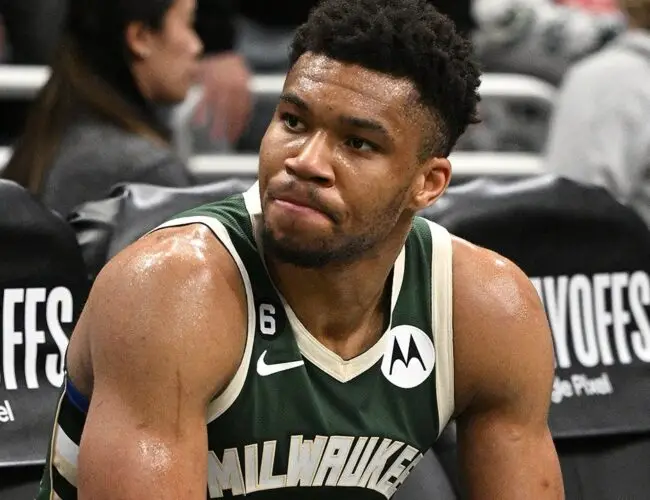 GIANNIS ANTETOKOUNMPO ENCIENDE LAS ALARMAS: LESIÓN LO ALEJARÍA HASTA SEIS SEMANAS
