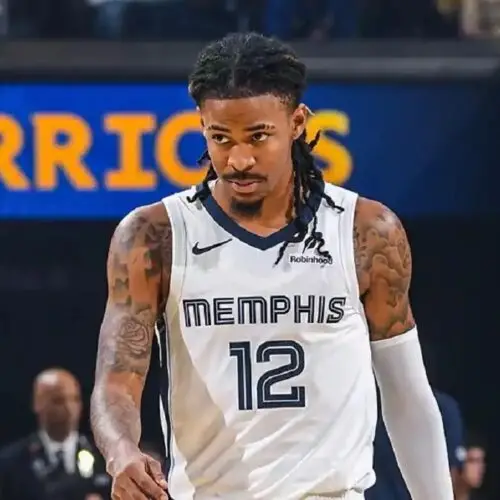 JA MORANT SUFRE ESGUINCE EN EN CODO Y ESTARÍA FUERA POR 3 SEMANAS