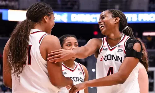 Blanca Quiñonez por 6ta vez es la Novata de la Semana en el BIG EAST