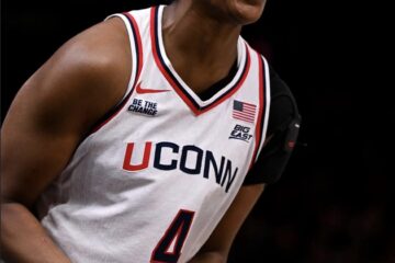 Blanca Quiñónez gana el premio a&nbsp;Sexta Jugadora del Año&nbsp;en la BIG EAST