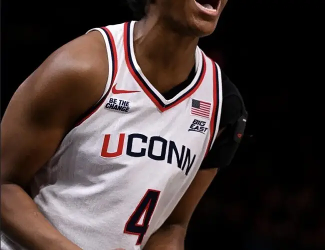 Blanca Quiñónez gana el premio a&nbsp;Sexta Jugadora del Año&nbsp;en la BIG EAST