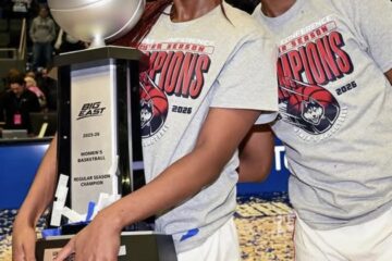 Blanca Quiñonez invicta con UConn y campeona en el Big East de la NCAA 🏀🇪🇨