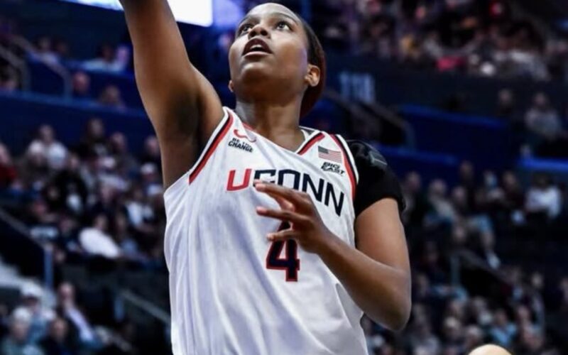 Blanca Quiñónez integra en el&nbsp;Segundo mejor Quinteto del BIG EAST