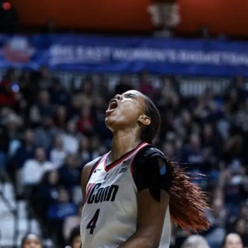 IMPACTO TOTAL EN SU DEBUT EN EL TORNEO DE LA NCAA 🇪🇨🔥