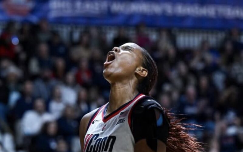 IMPACTO TOTAL EN SU DEBUT EN EL TORNEO DE LA NCAA 🇪🇨🔥